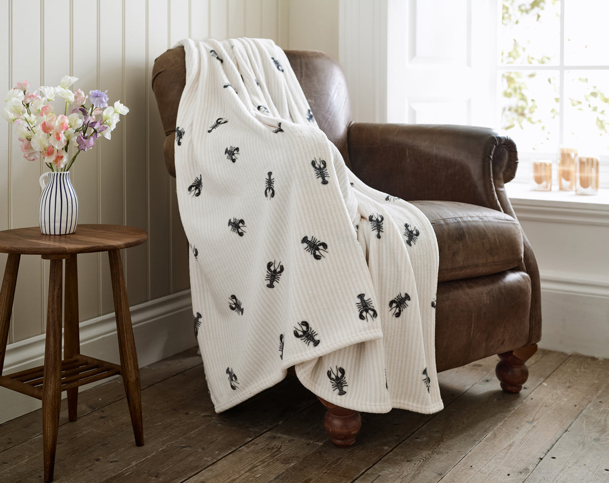 LC Rock Lobster Throw