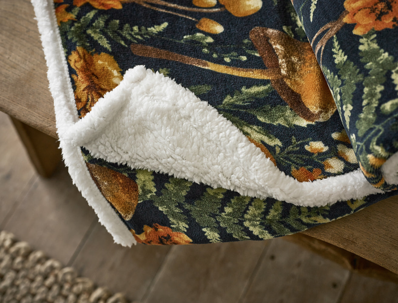 Mushrooms Printed Soft Sherpa Fleece 140x180cm Throw