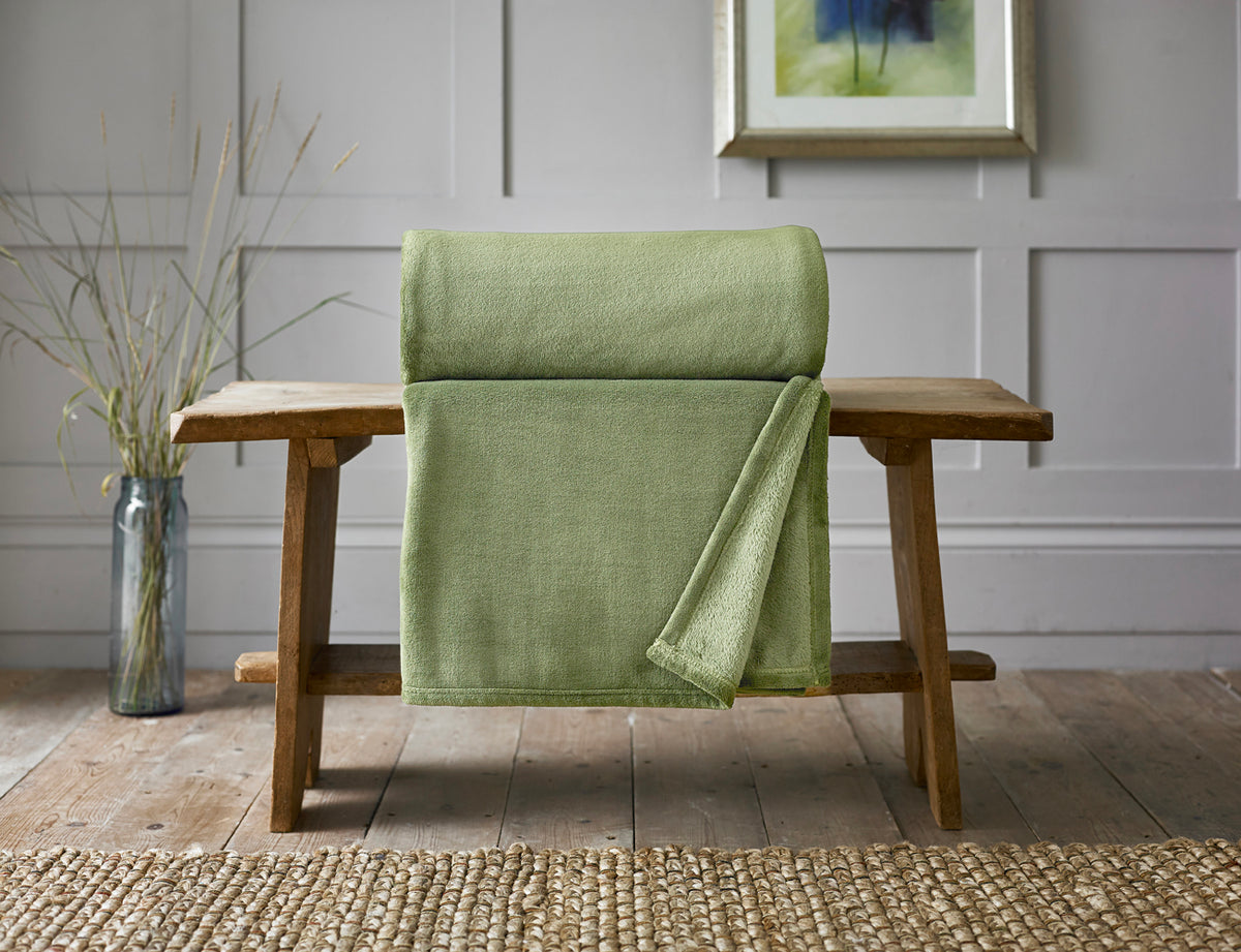 Snuggle Touch Throw