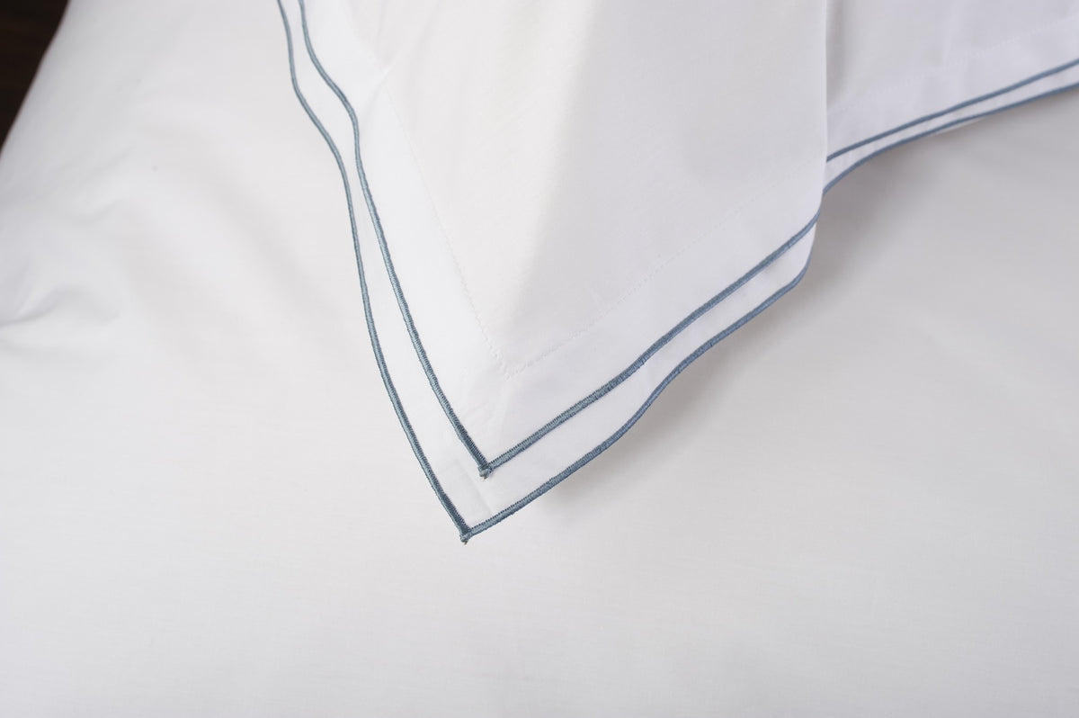 Framed Double Flange Blue Duvet Set | The Lyndon Company