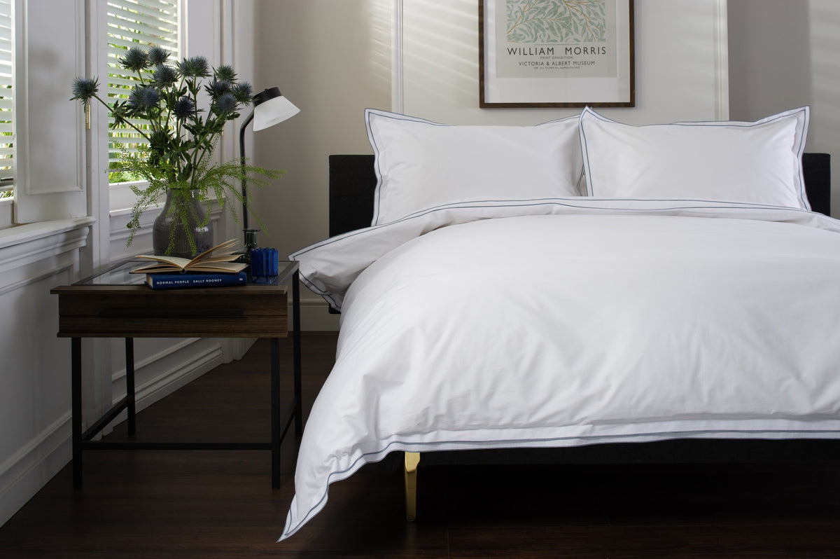 Framed Double Flange Blue Duvet Set | The Lyndon Company