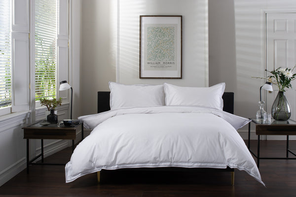 Framed Double Flange Silver Duvet Set | The Lyndon Company