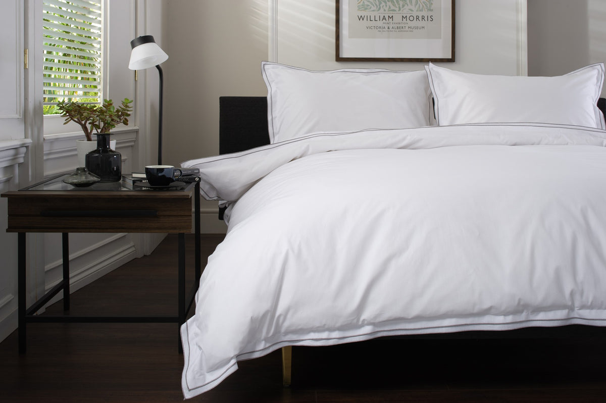 Framed Double Flange Silver Duvet Set | The Lyndon Company