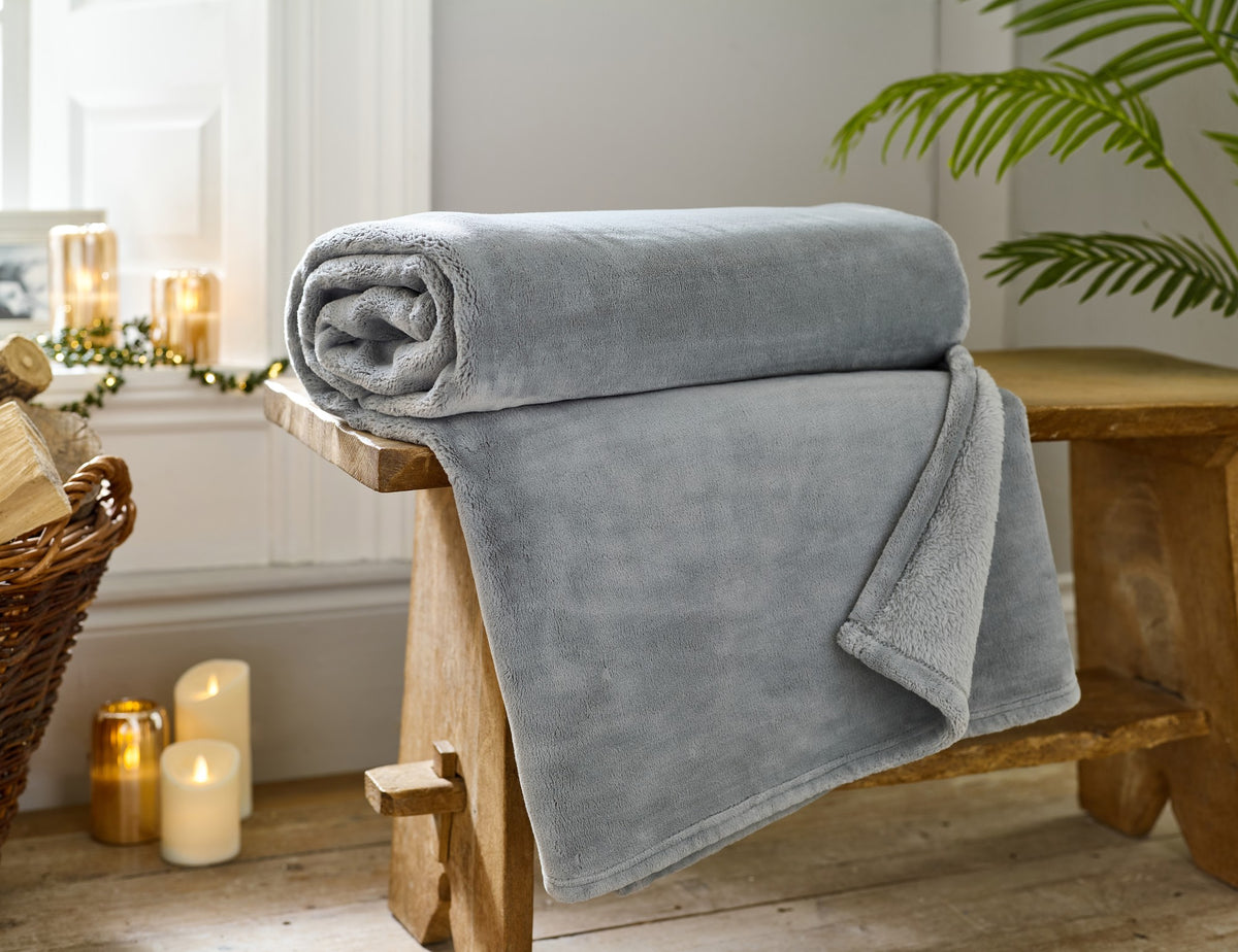 Coco Touch Throw in Grey