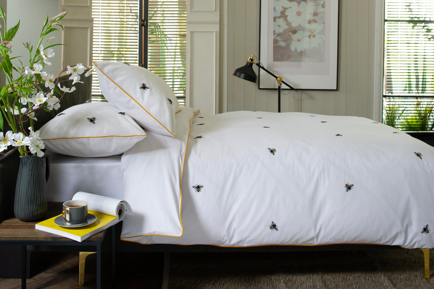 TLC Bees Embroidered 100% Cotton Duvet Bedlinen