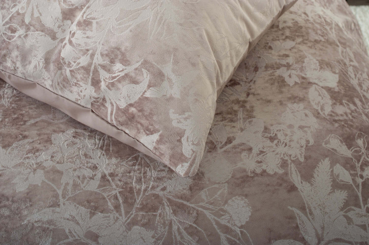 Chatsworth Crushed Velvet Duvet Set with Fabric Bag