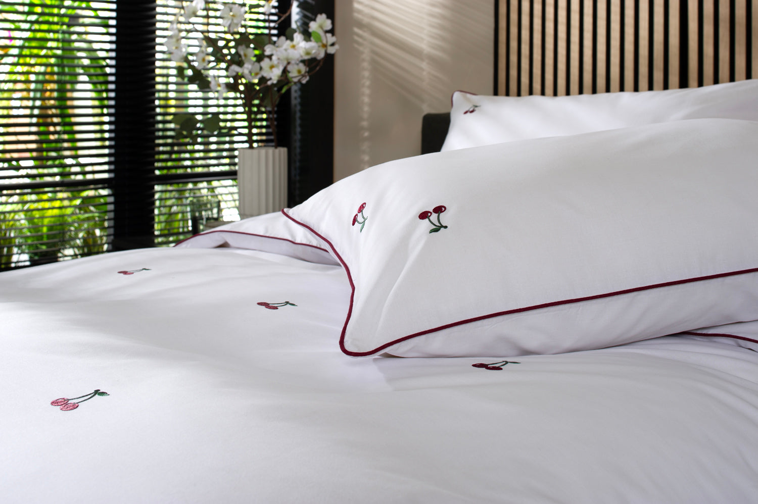 TLC Mon Cheri Embroidered 100% Cotton Duvet Bedlinen