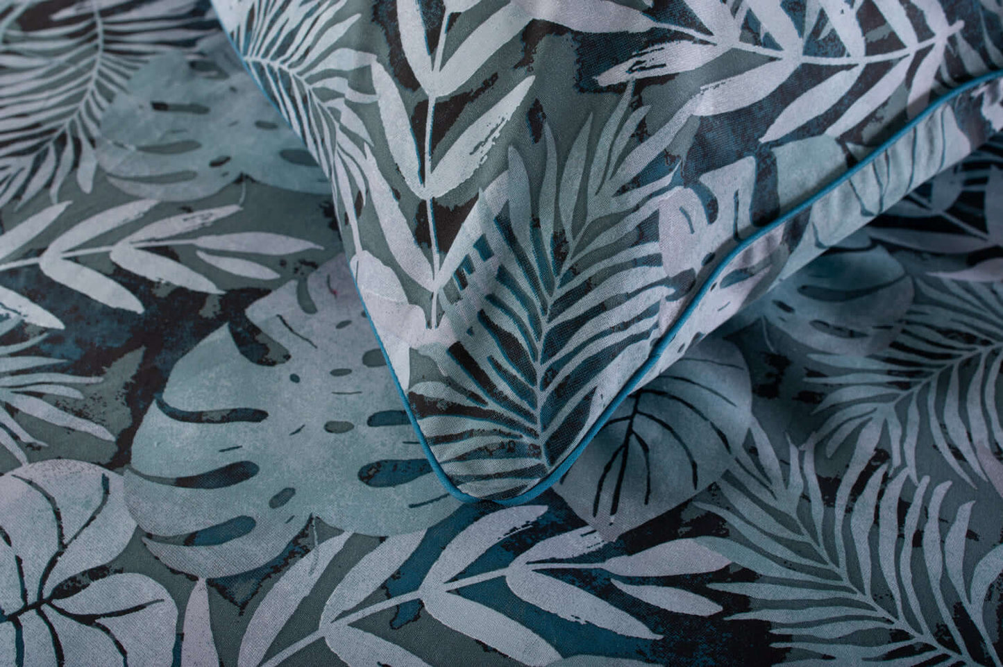 Japanese Tropical Garden Blue Cotton Duvet Set