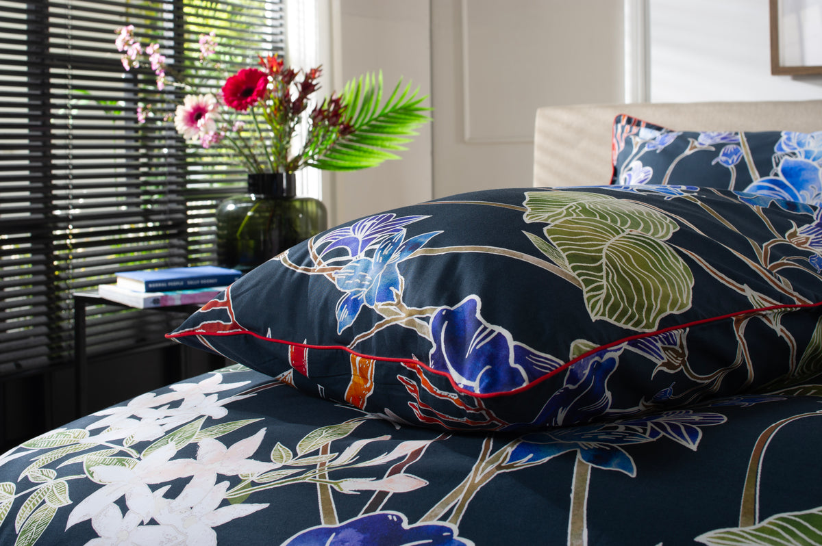 Floral Nightshade Duvet Set | The Lyndon Company