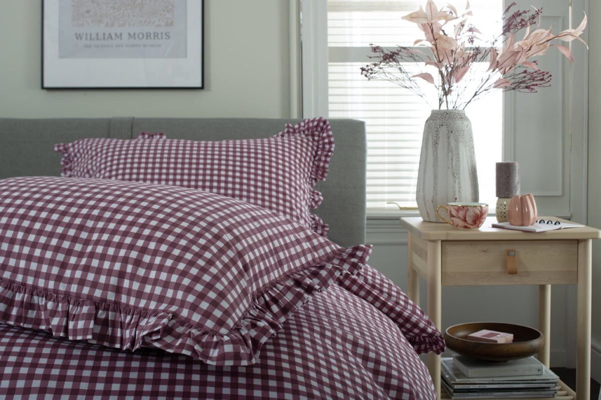 TLC Gingham Frilled Duvet Set Burgundy