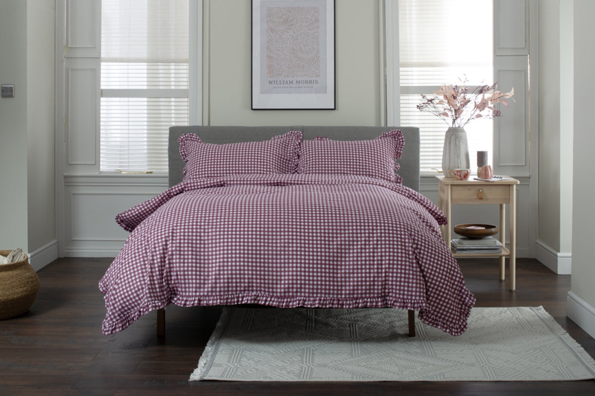 TLC Gingham Frilled Duvet Set Burgundy