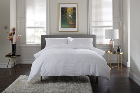 TLC Level Crossing Duvet Set - White