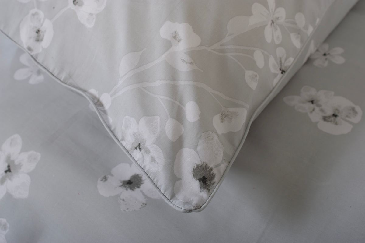 TLC Petite Fleur Grey close up