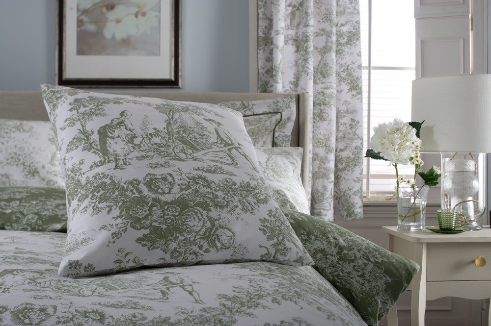 TLC Toile Sage Cushon detail