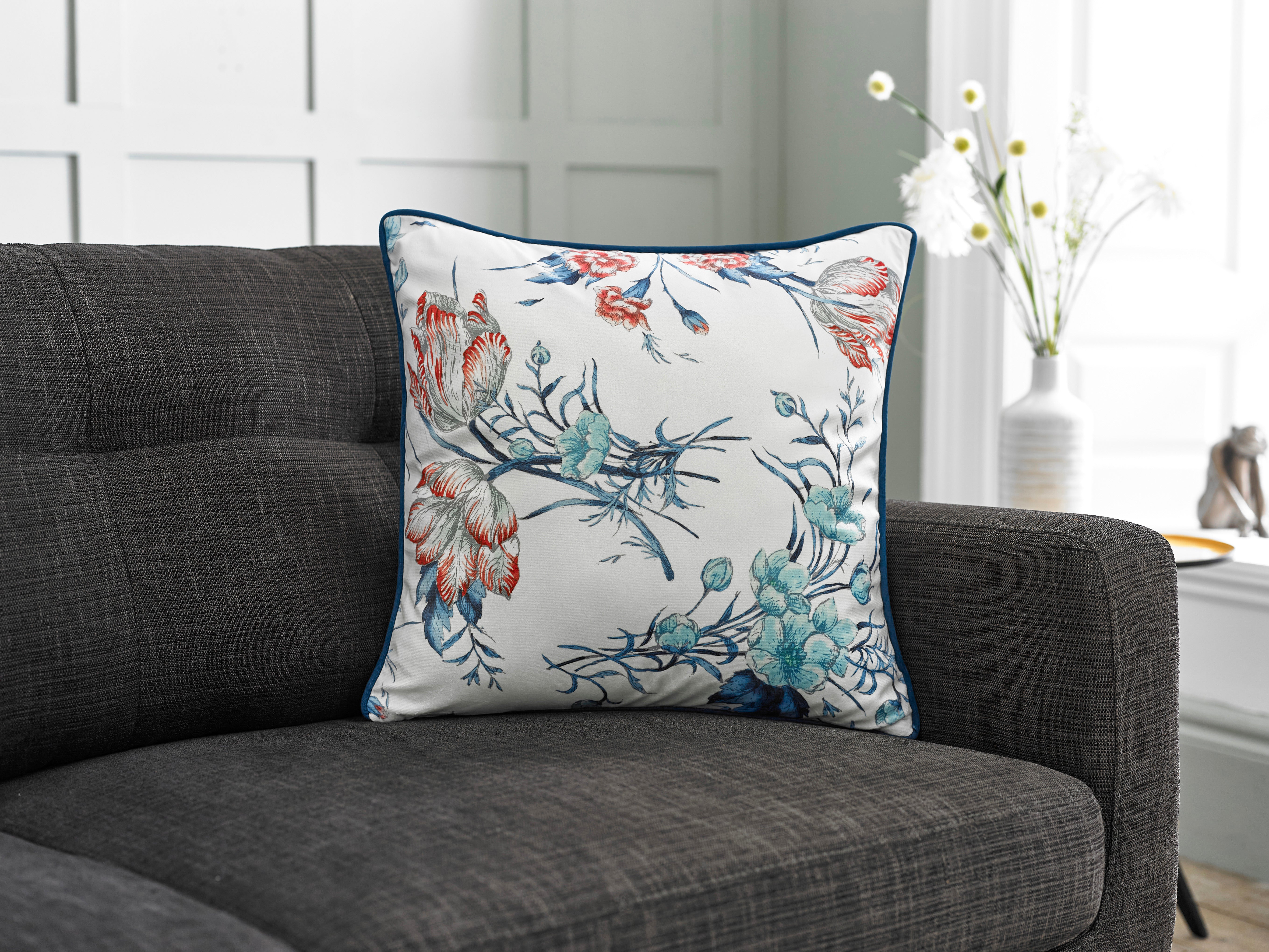 Printed Fire Tulip Large Velvet 50cm X 50cm Cushion Including Cushion Pad