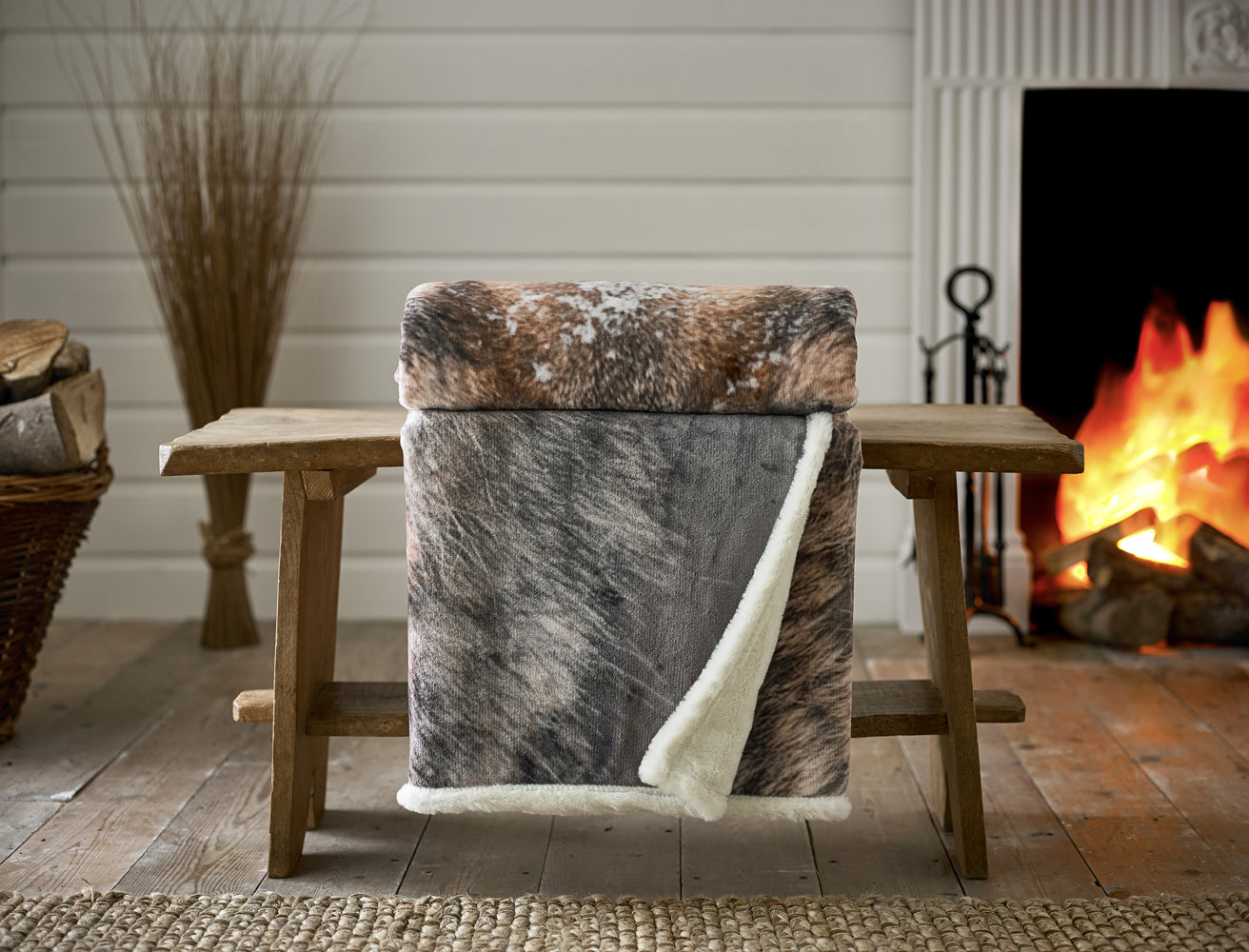 Wolf Printed Soft Fleece Faux Fur Back 140x180cm Throw