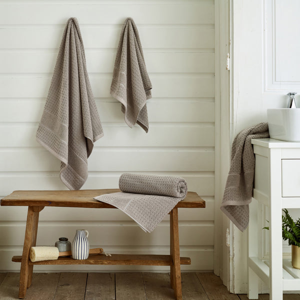 Mosley textured 600gsm zerotwist cotton towels — Mushroom