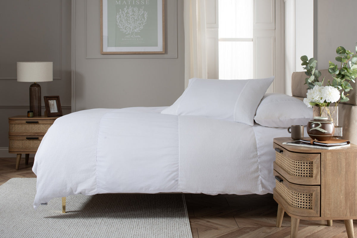 Mottle Textured Duvet Set in White, turned back
