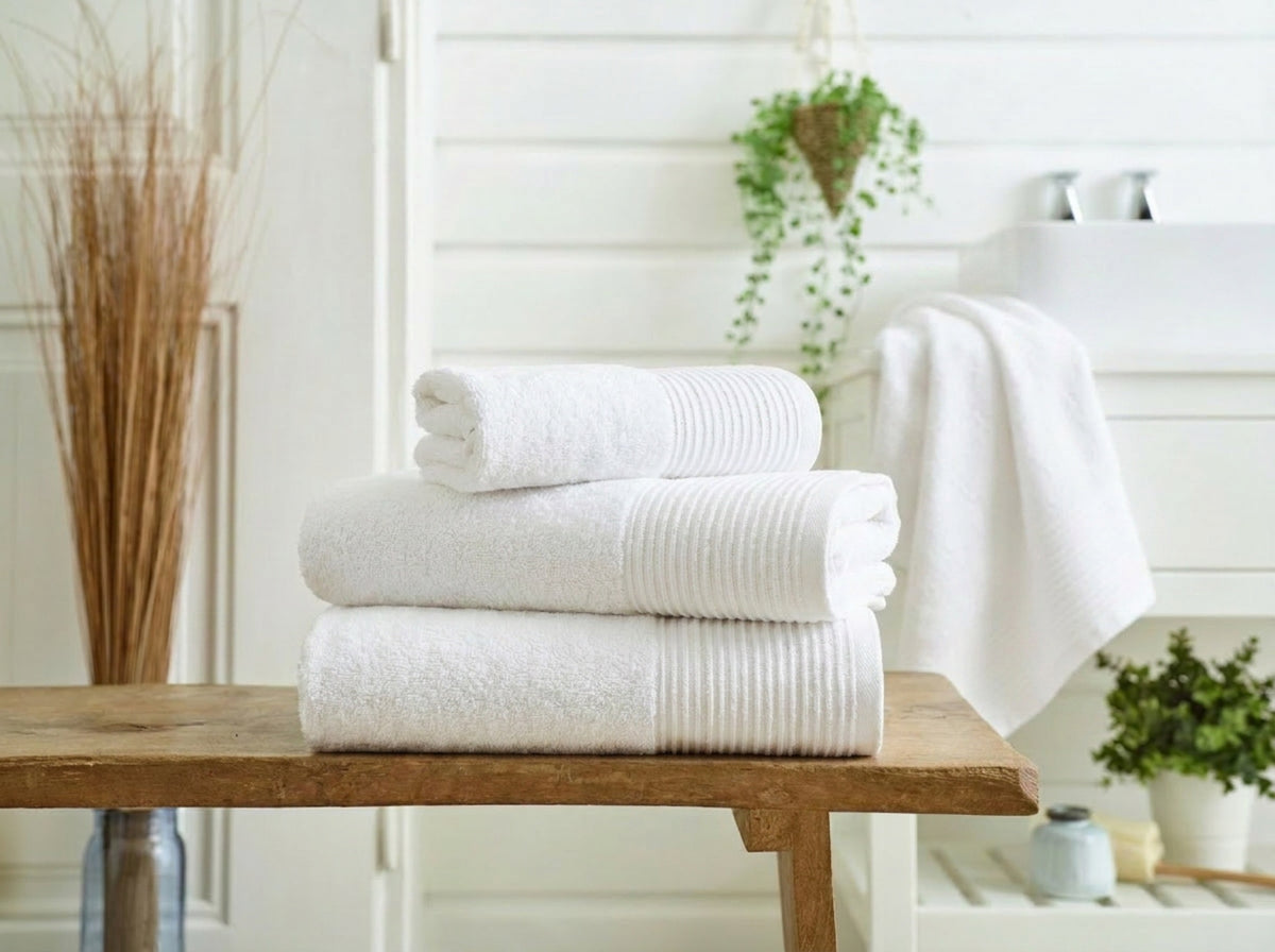 Avelon Soft Touch 550gsm zerotwist cotton towels — White