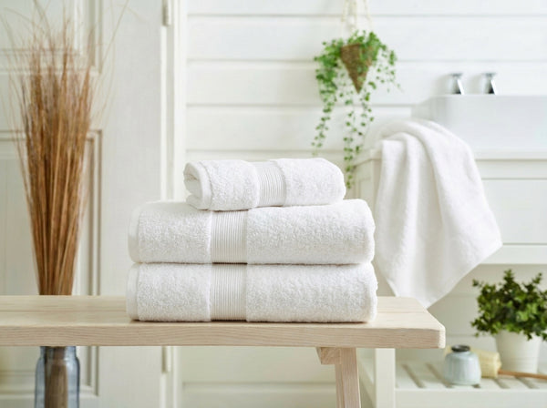 Studio Plush Soft Touch towels — White