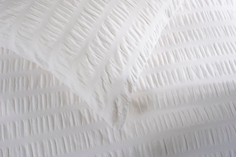 TLC Stamford Seersucker Easycare Duvet Bedlinen - Deyongs