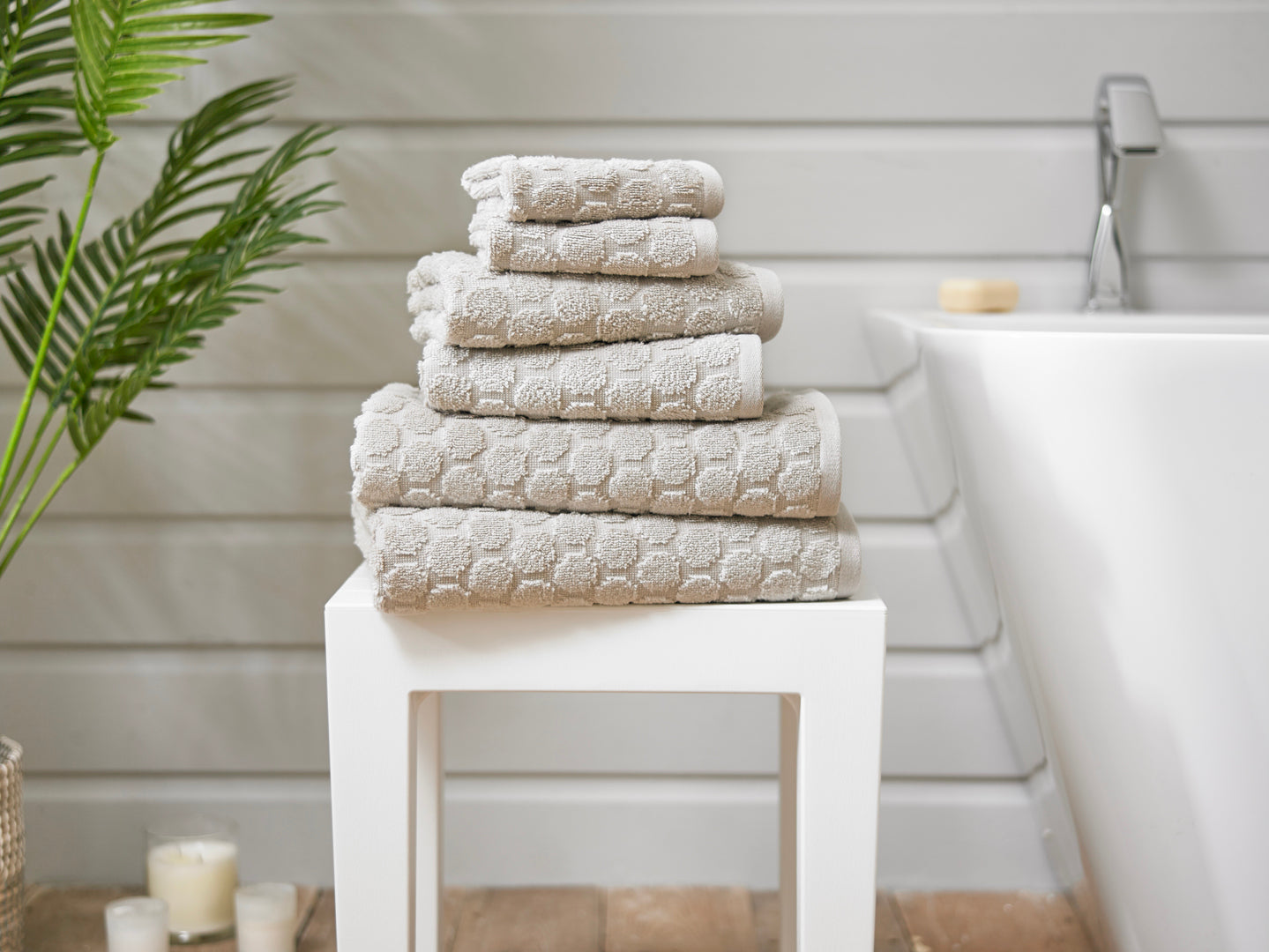 Sculpted discount bath towels